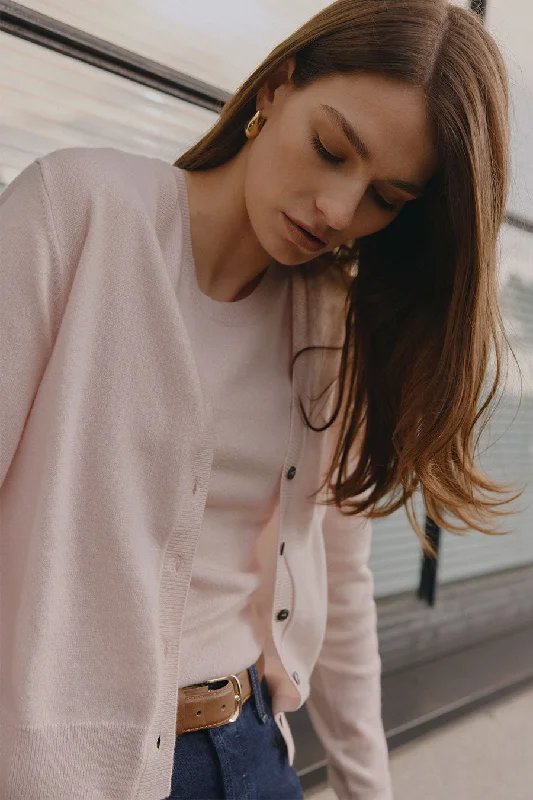 Comfortable and simple Essential Cashmere V Cardigan - Powder Pink
