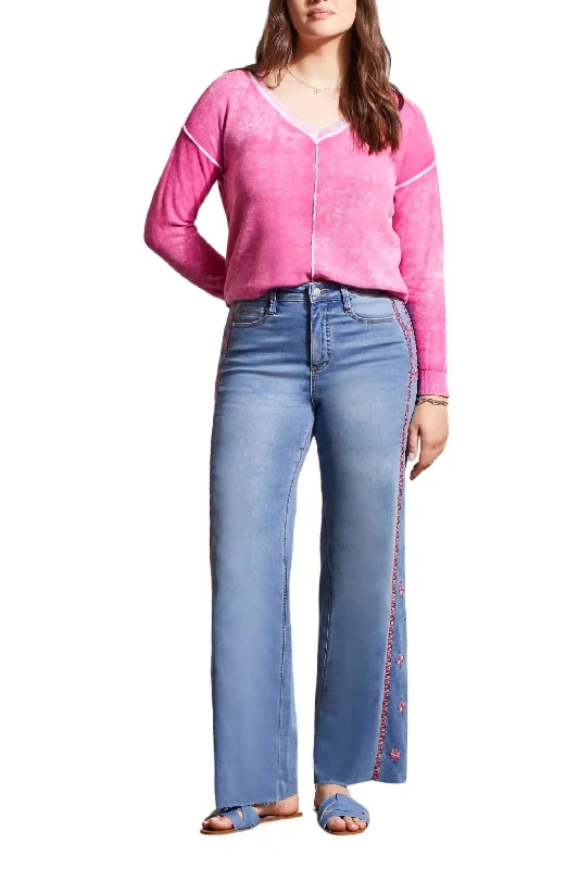 Brooke Hugging Side Embroidered Jeans In Blue Lotus