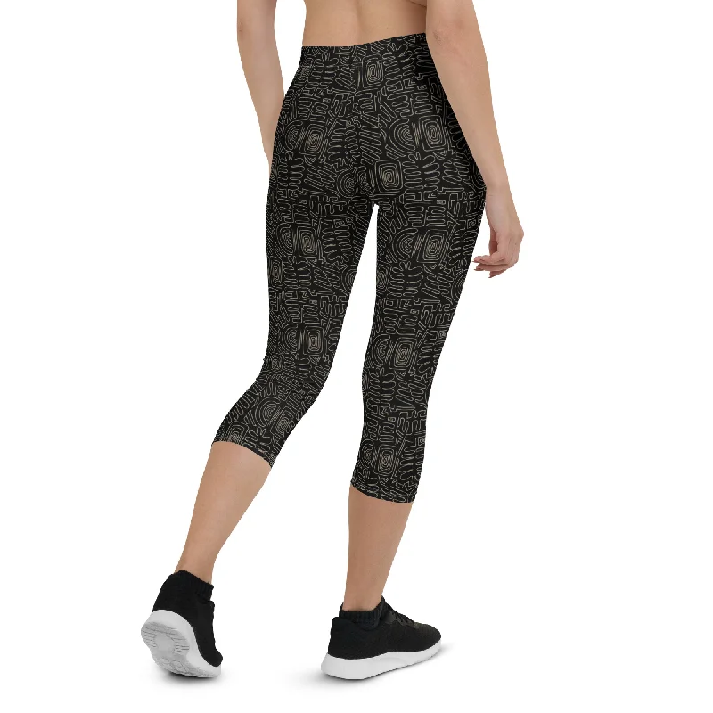 Gold Leaves Capri Leggings